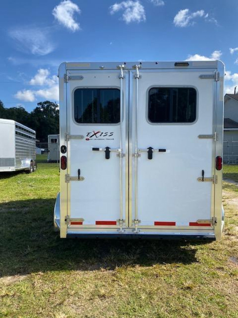 New 2025 Exiss EXPRESS SS EDITION Horse Trailer
