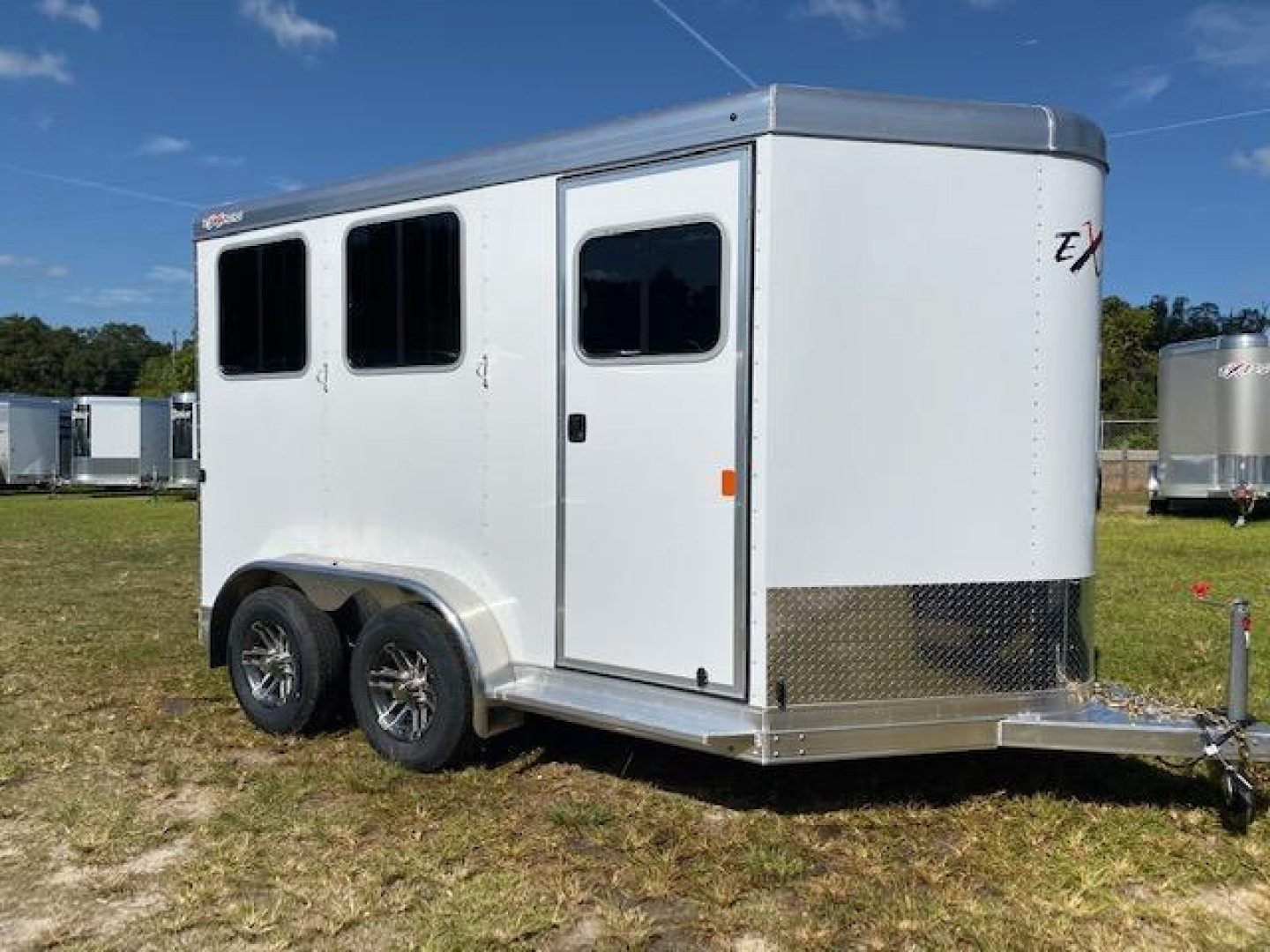 New 2025 Exiss EXPRESS SS EDITION Horse Trailer