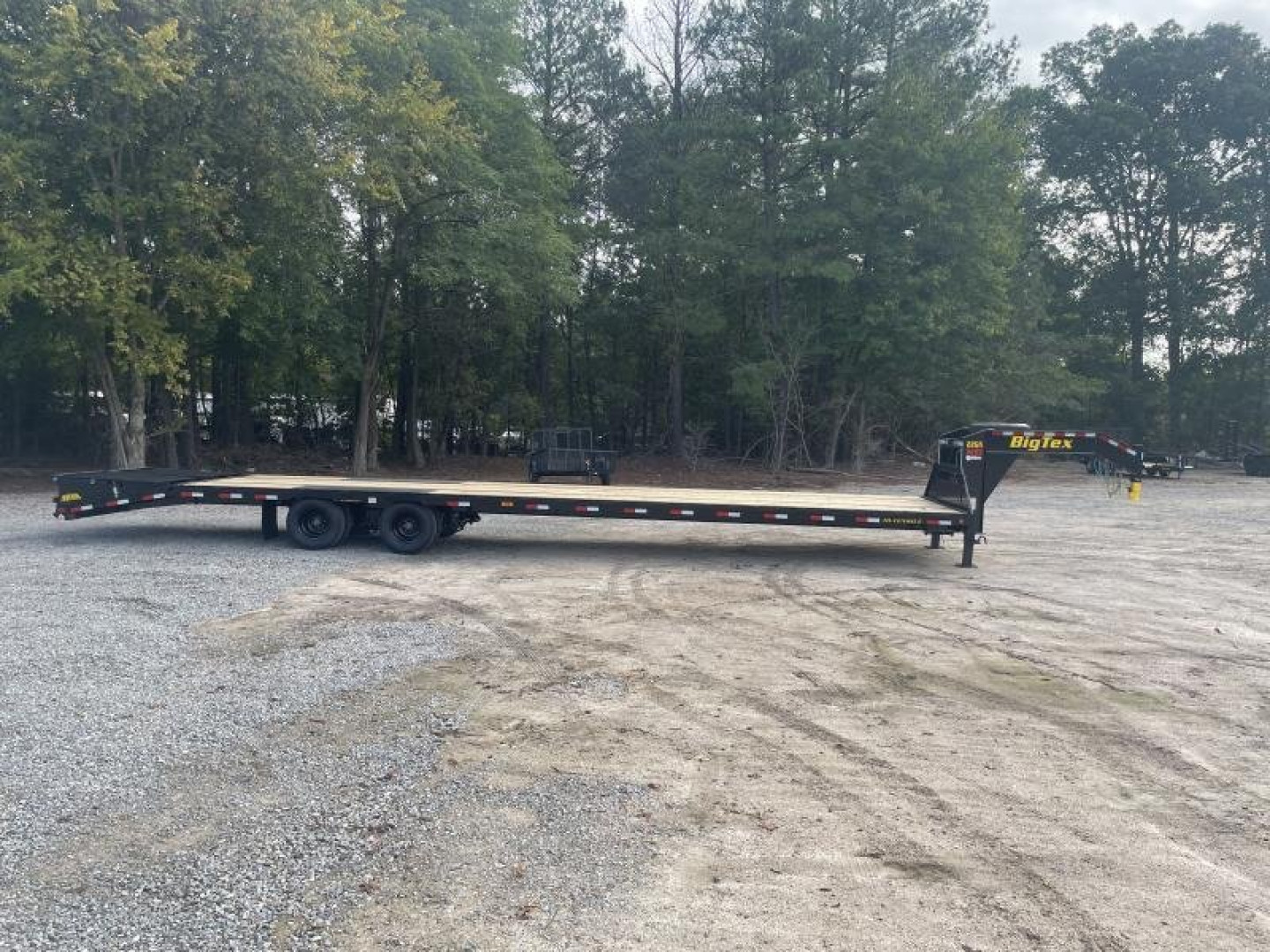 New 2025 Big Tex 35+5 22GN Gooseneck w/ Mega Ramps 23900 GVWR