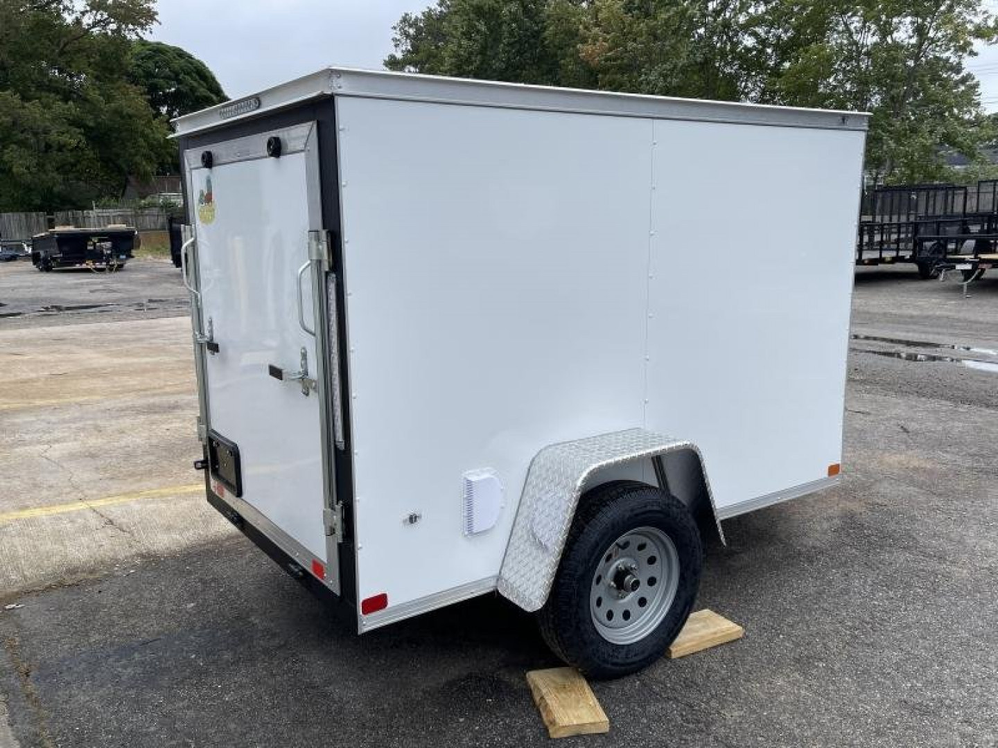 New 2025 Covered Wagon 5x8 Gold Series w/ Ramp Door