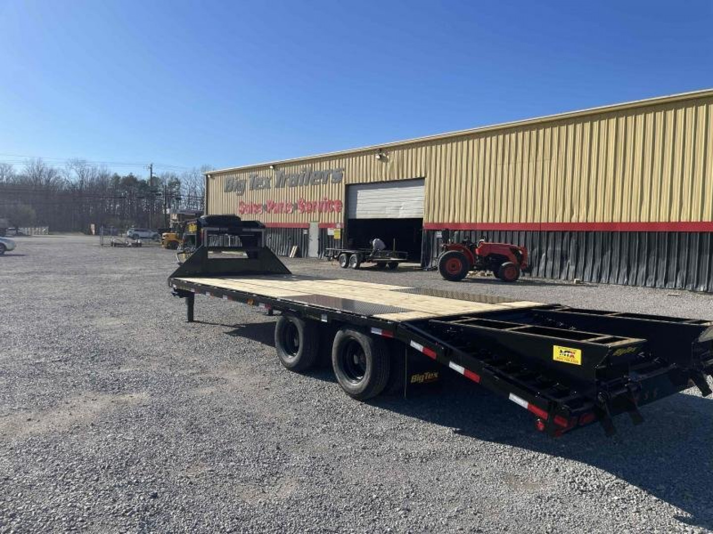 New 2025 Big Tex 20+5 22GN  Gooseneck w/ Fold Up Ramps 23900 GVWR