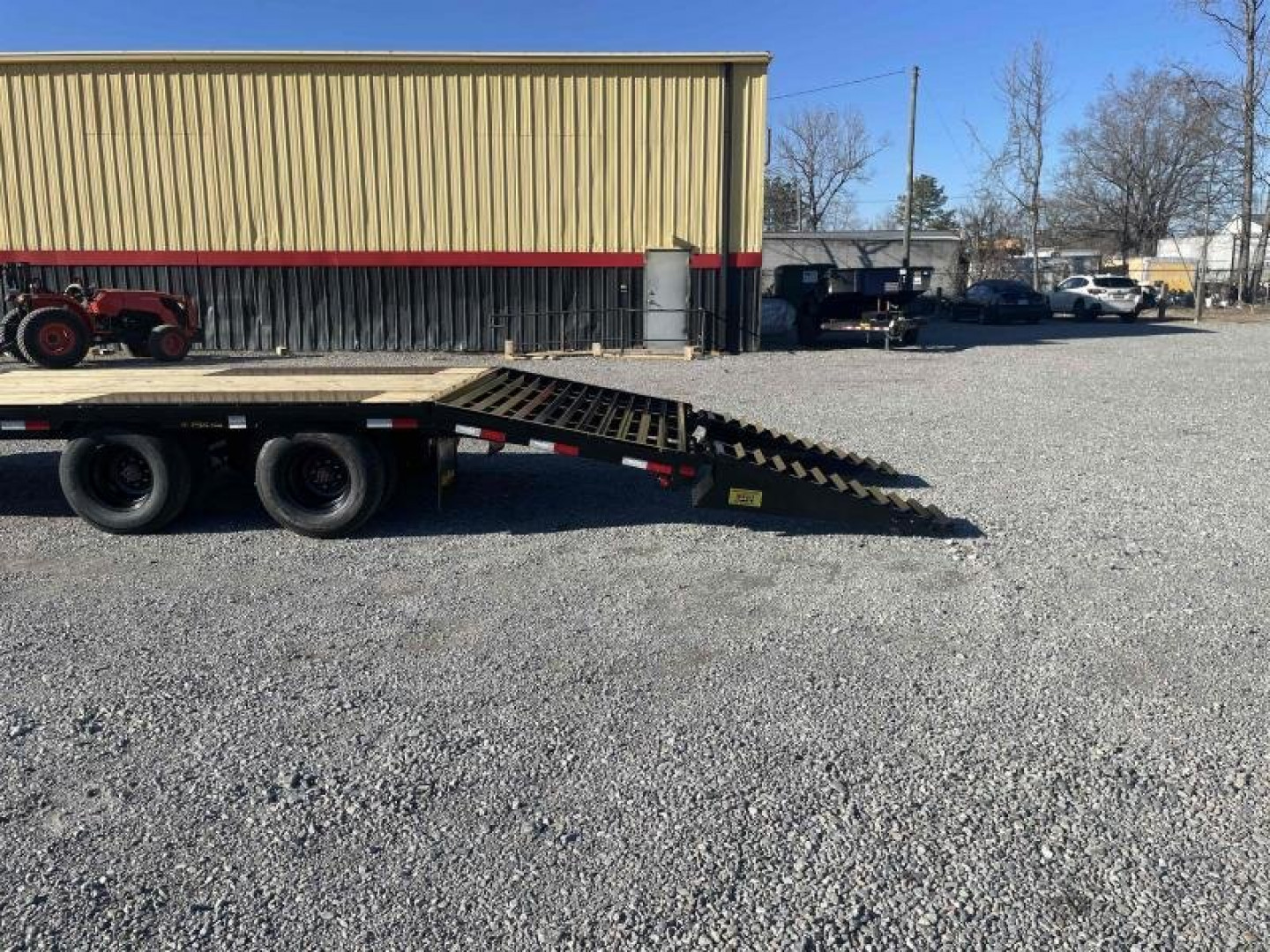 New 2025 Big Tex 20+5 22GN  Gooseneck w/ Fold Up Ramps 23900 GVWR
