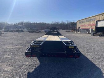 New 2025 Big Tex 20+5 22GN  Gooseneck w/ Fold Up Ramps 23900 GVWR