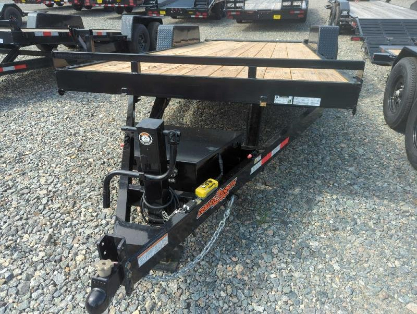 New 2024 Down 2 Earth Trailers 20ft 14K w/ Wood Deck Power Tilt