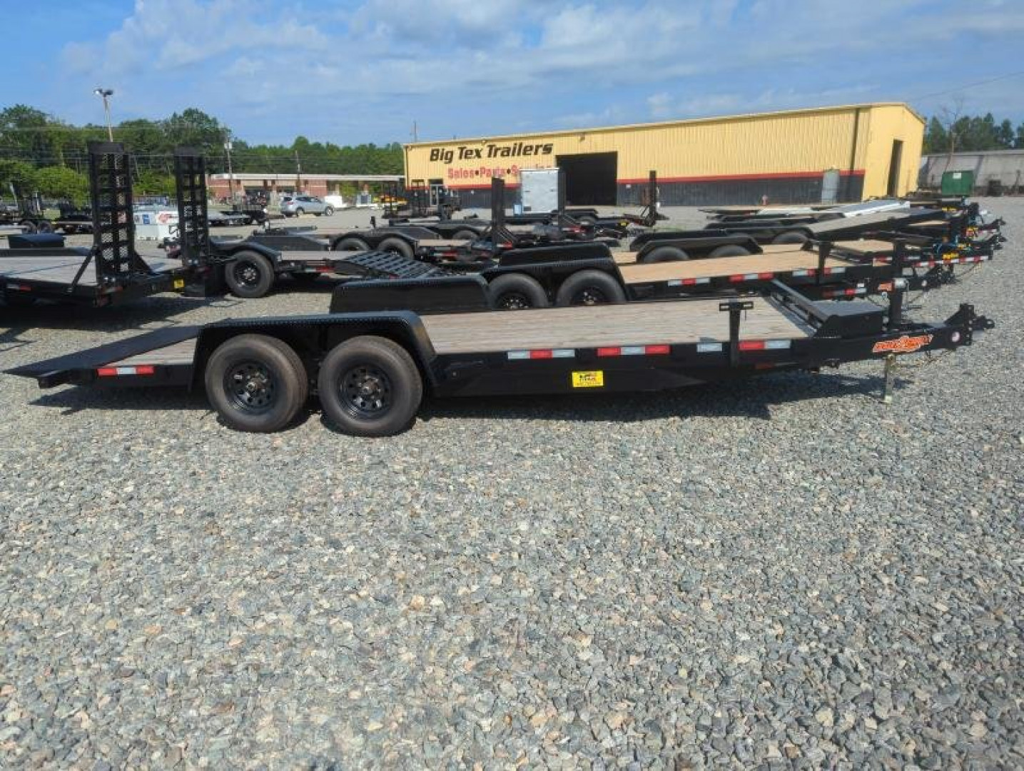 New 2024 Down 2 Earth Trailers 20ft 10K w/ Wood Deck Power Tilt