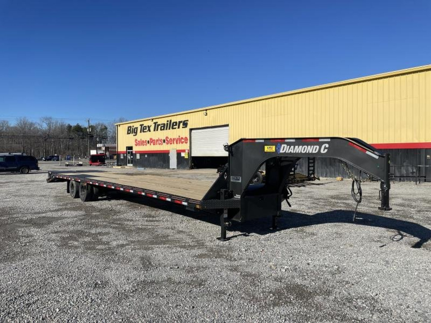 New 2024 Diamond C Trailers FMAX 212 40' Pacesetter Edition Tandem Dual Wheel Gooseneck Trailer w/ MAX Ramps 25900 GVWR