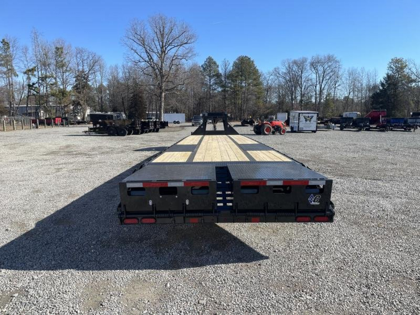 New 2024 Diamond C Trailers FMAX 212 40' Pacesetter Edition Tandem Dual Wheel Gooseneck Trailer w/ MAX Ramps 25900 GVWR