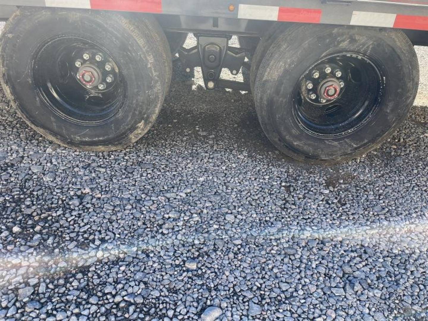 New 2024 Diamond C Trailers FMAX 212 40' Pacesetter Edition Tandem Dual Wheel Gooseneck Trailer w/ MAX Ramps 25900 GVWR