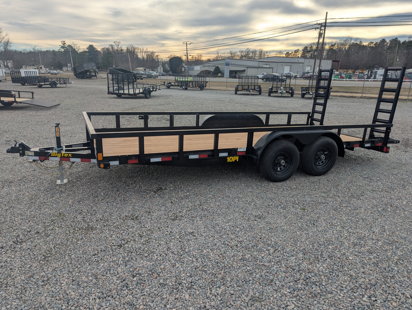 New 2023 Big Tex 18ft 10PI 10K w/ 5' Fold Up Ramps