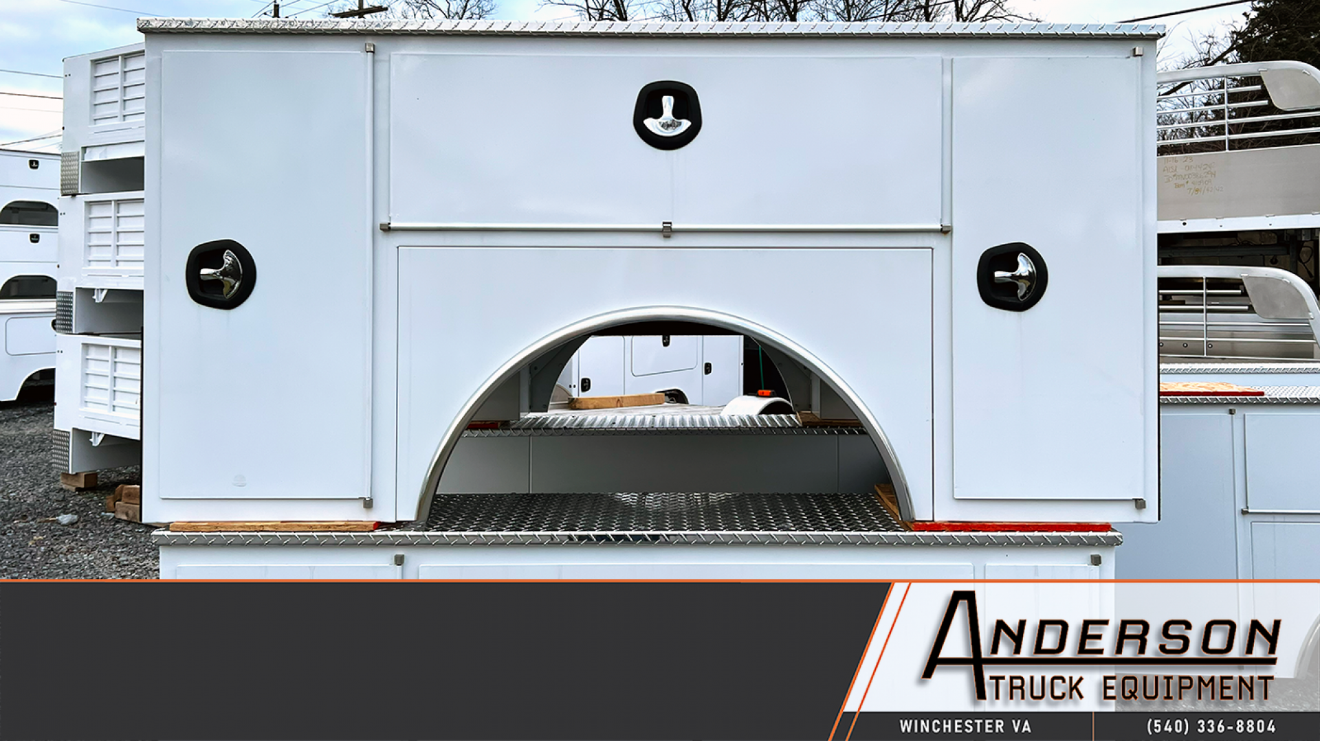 New CM CMG VVSS SERVICE BODY - BED DELETE, FORD, 6' SRW