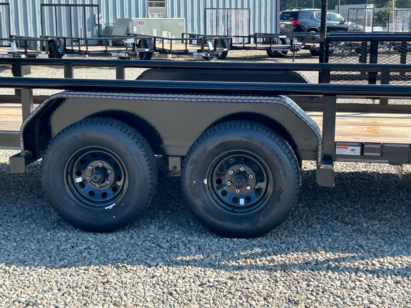 New 2025 TEXAS BRAGG TRAILERS 20BP 10K w/ Split Gate Equipment Trailer