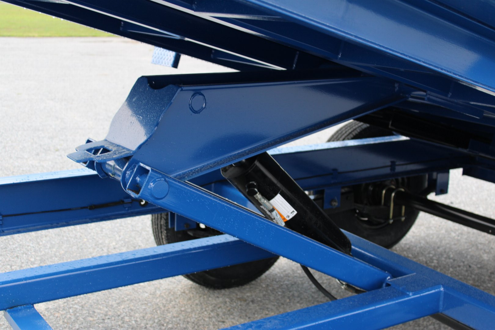 New 2025 Load Trail Low Pro 7X14 14K Dump Trailer w/ 2' Sides & Hydraulic Jack *FALL SALE*