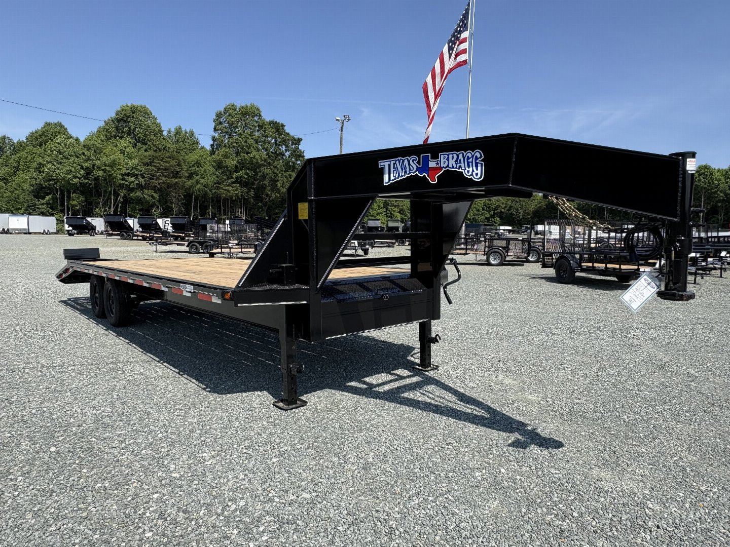 New 2024 Texas Bragg Trailers GN 20+5 14K Flatbed Trailer