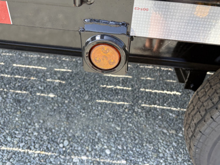 New 2024 Texas Bragg Trailers GN 20+5 14K Flatbed Trailer