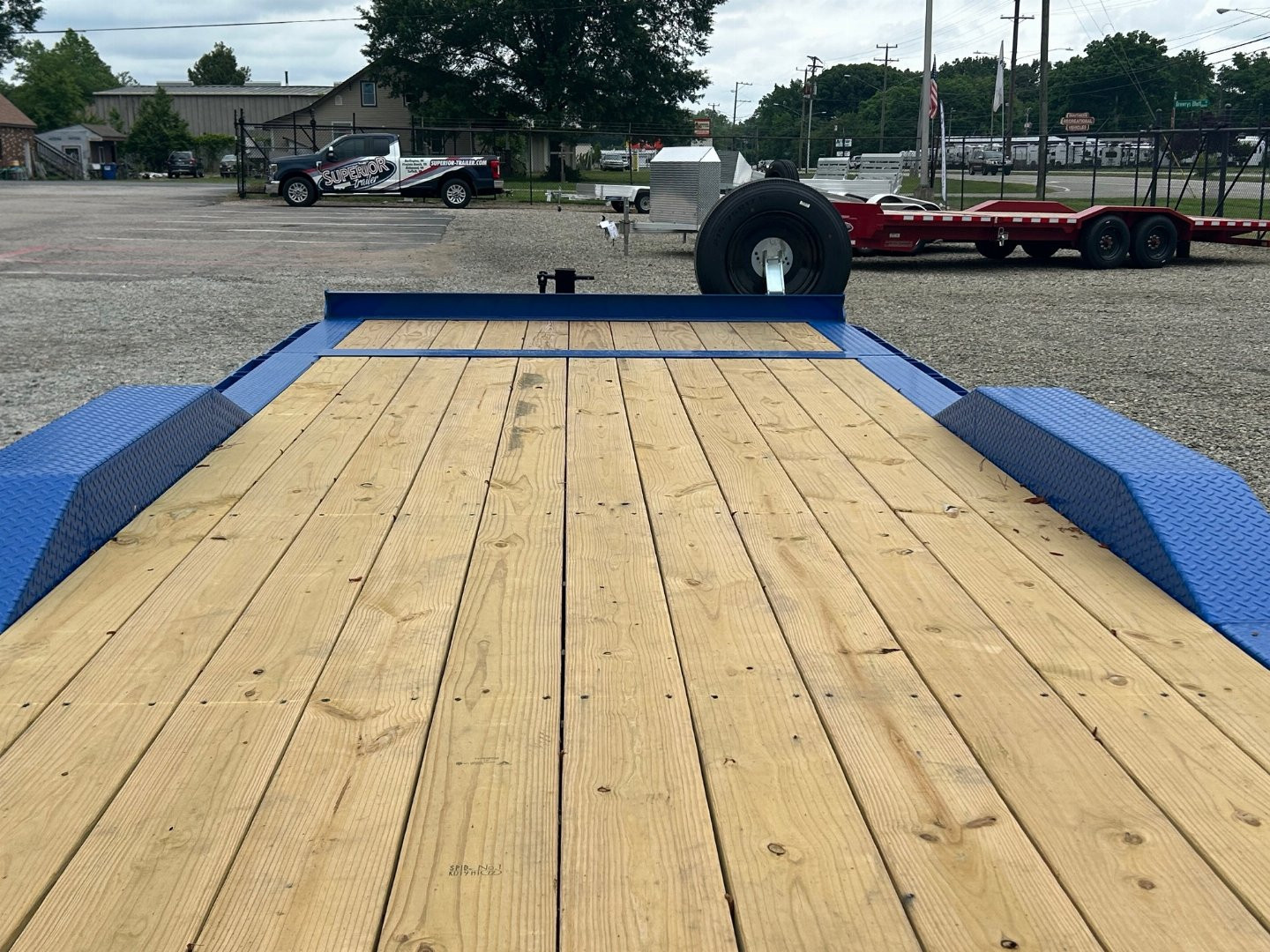 New 2025 MIDSOTA TBWB-22 Equipment Trailer