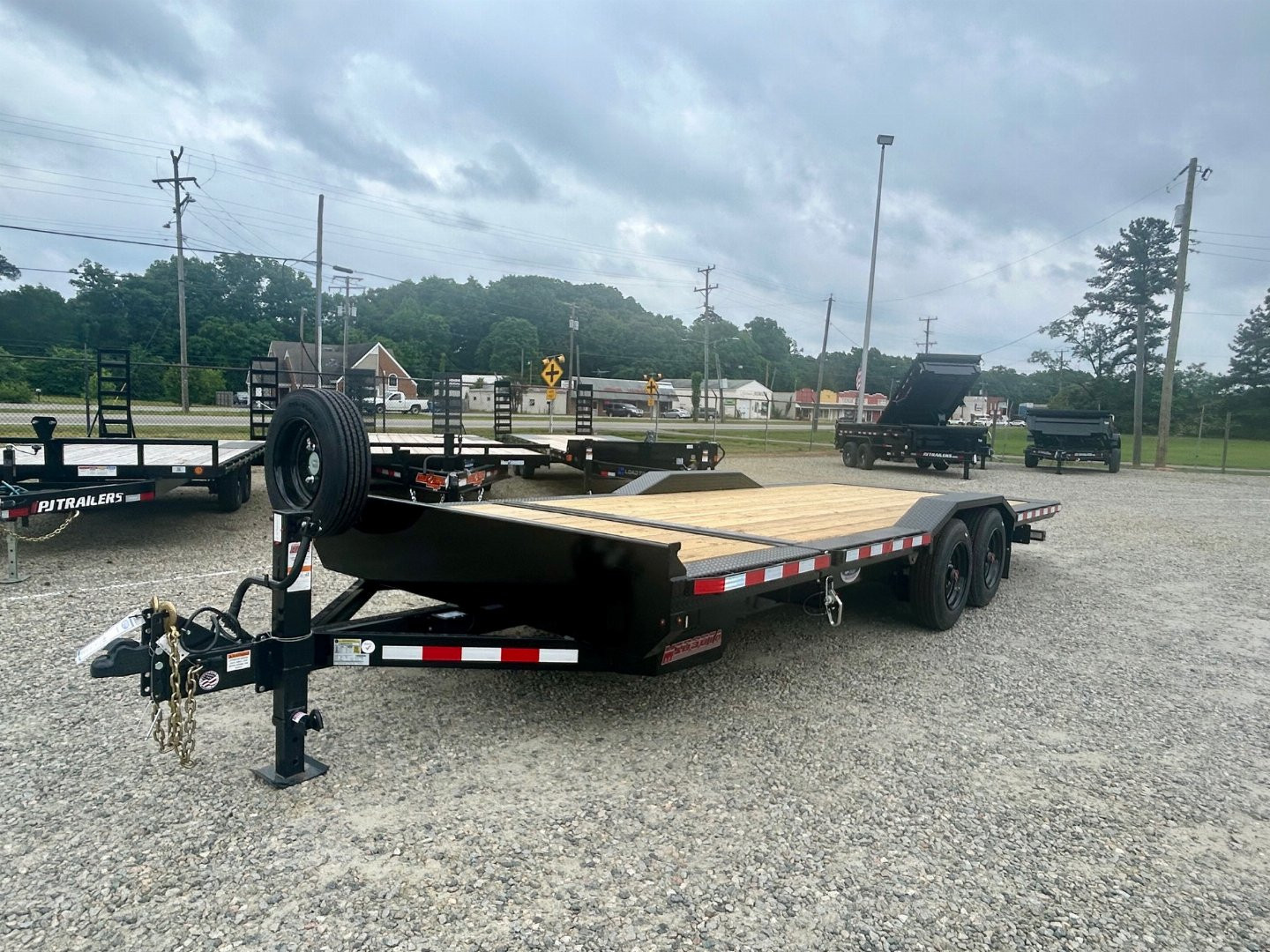 New 2025 MIDSOTA TBWB-22 Equipment Trailer