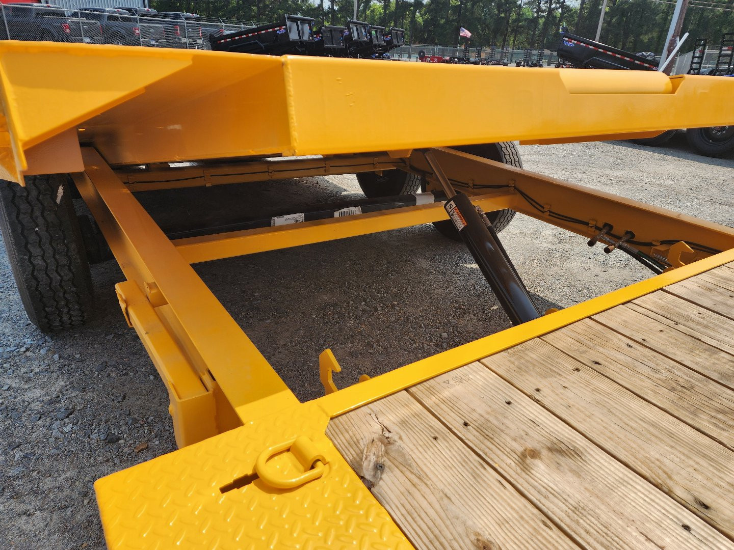 New 2025 RawMaxx GTX 22' 16K Gravity Tilt Trailer