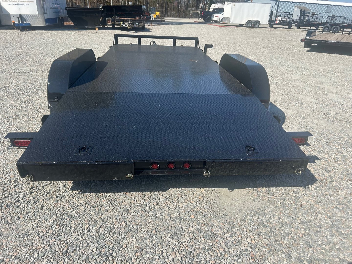 New 2025 Texas Bragg Trailers 18 CCC Car Hauler