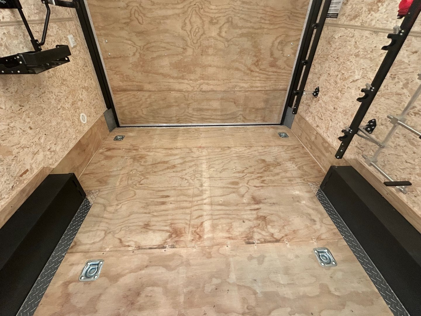 New 2025 Bravo Trailers 8.5X18 10K Enclosed Cargo / Enclosed Trailer