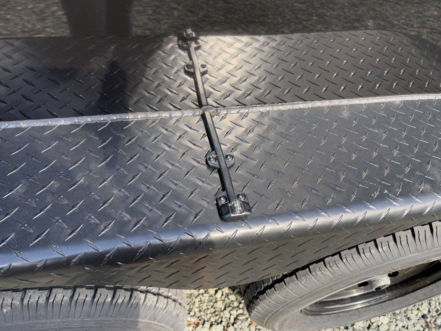 New 2025 ANVIL 7x16 7K Enclosed w/ Ramp Door, Black Out Package & Poly-Core Exterior