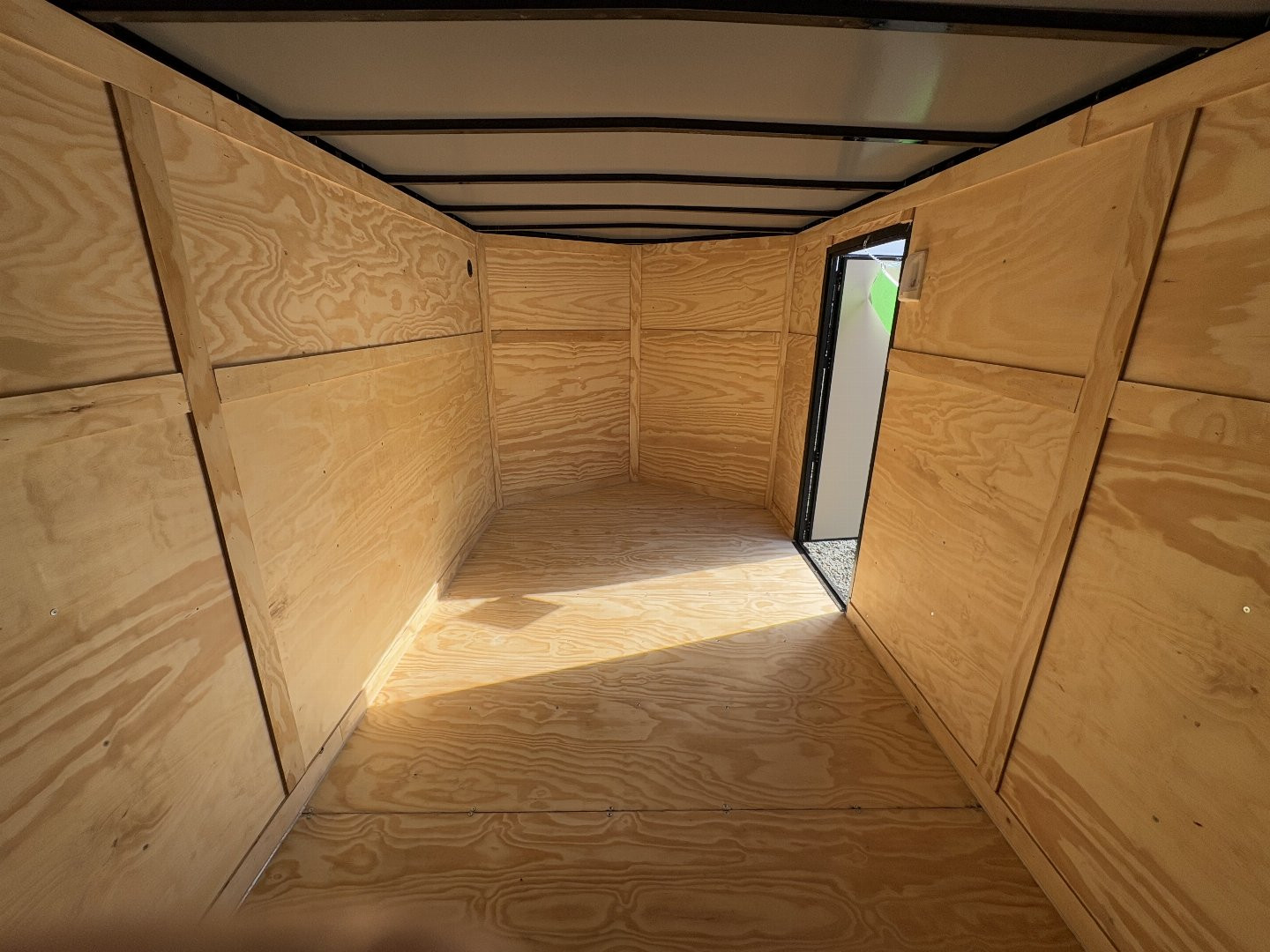 New 2025 ANVIL 7x16 7K Enclosed w/ Ramp Door, Black Out Package & Poly-Core Exterior