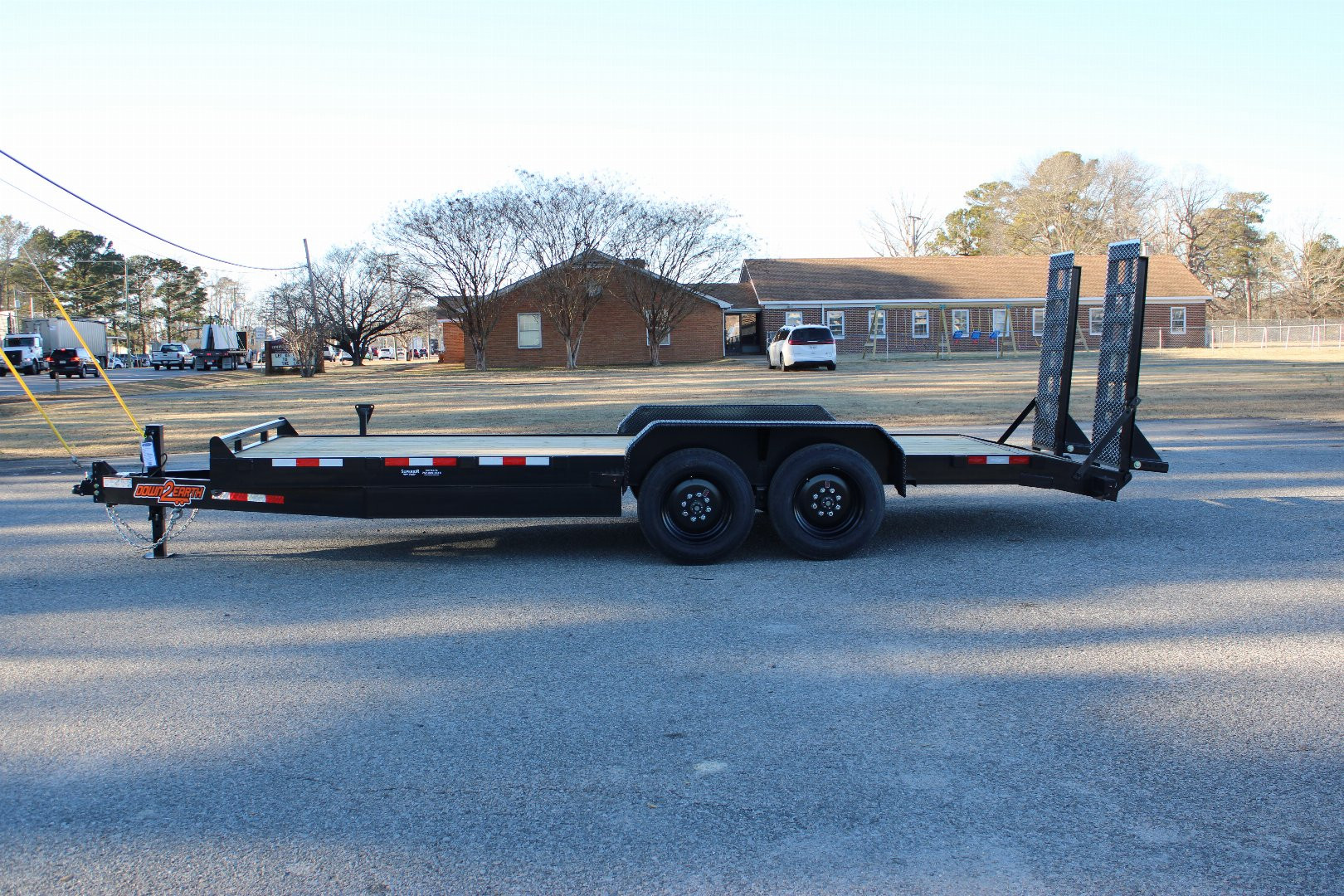 New 2025 Down 2 Earth 20ft 16K w/ Fold Up Ramps