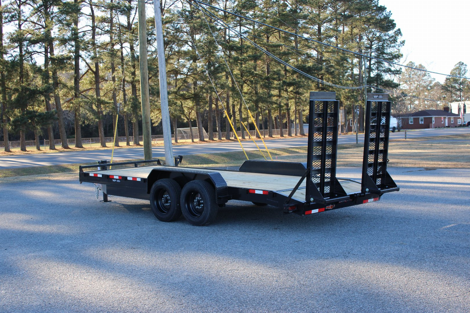 New 2025 Down 2 Earth 20ft 16K w/ Fold Up Ramps