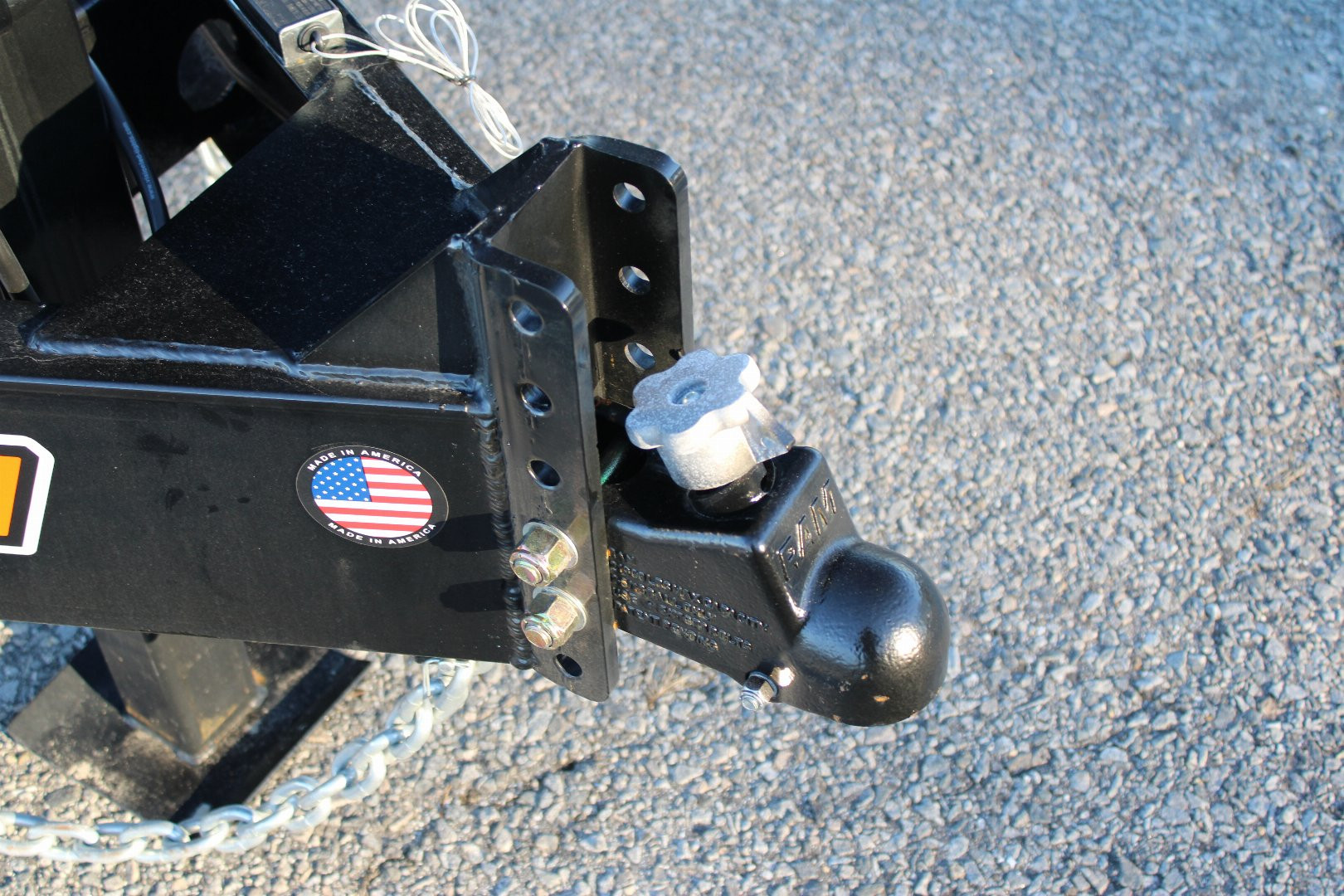 New 2025 Down 2 Earth 20ft 16K w/ Fold Up Ramps