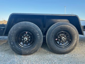 New 2025 Down 2 Earth 20ft 14K Tilt w/ Wood Deck