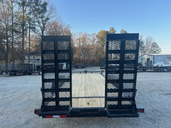 New 2025 Down 2 Earth 22ft 16K w/ Fold Up Ramps