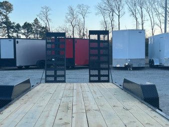 New 2025 Down 2 Earth 22ft 16K w/ Fold Up Ramps