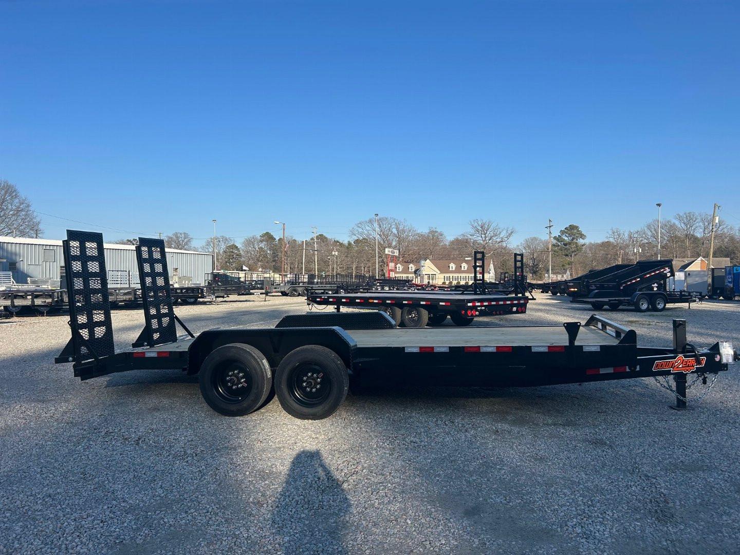 New 2025 Down 2 Earth 20ft 16K w/ Fold Up Ramps