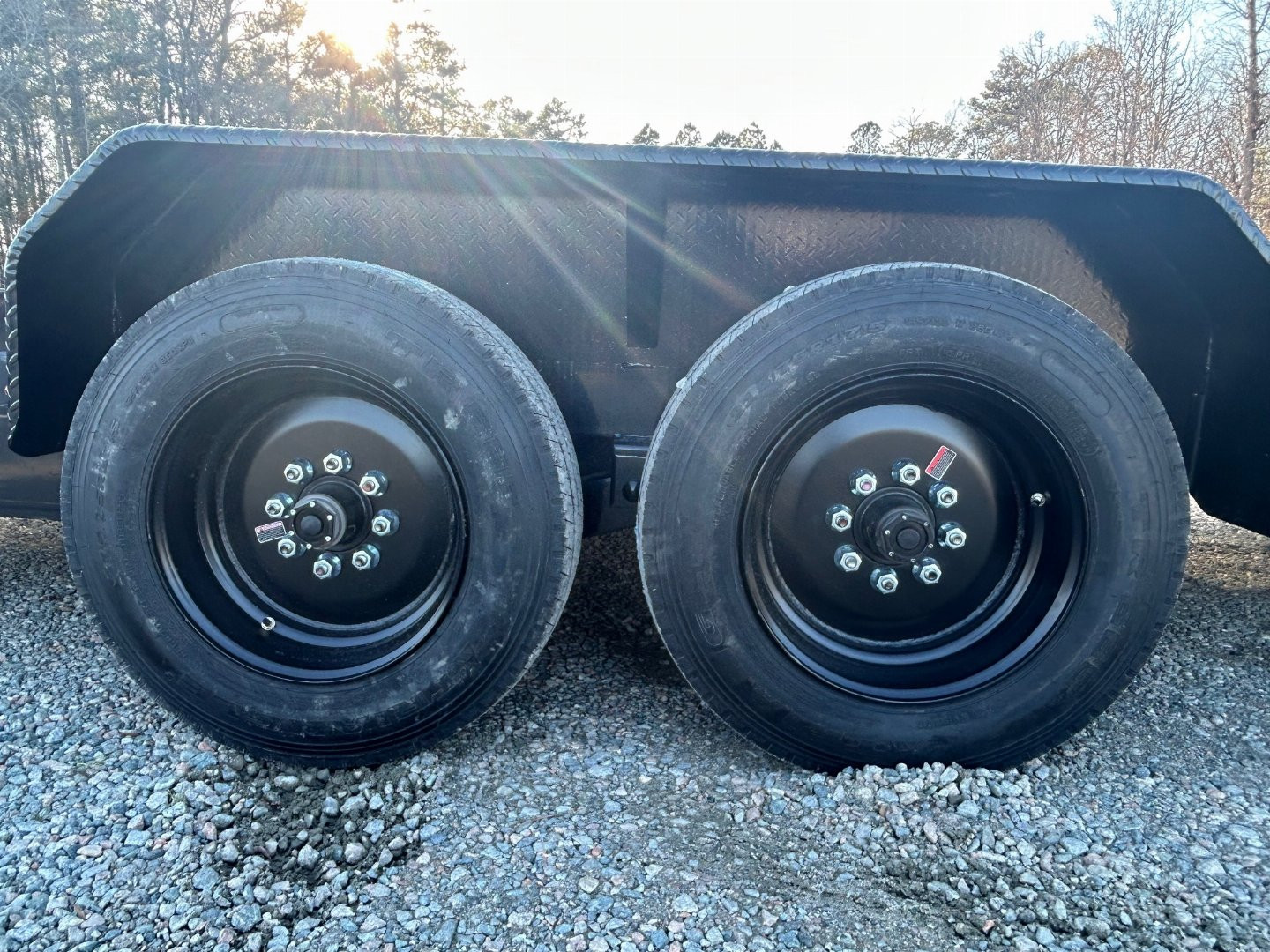 New 2025 Down 2 Earth 20ft 16K w/ Fold Up Ramps