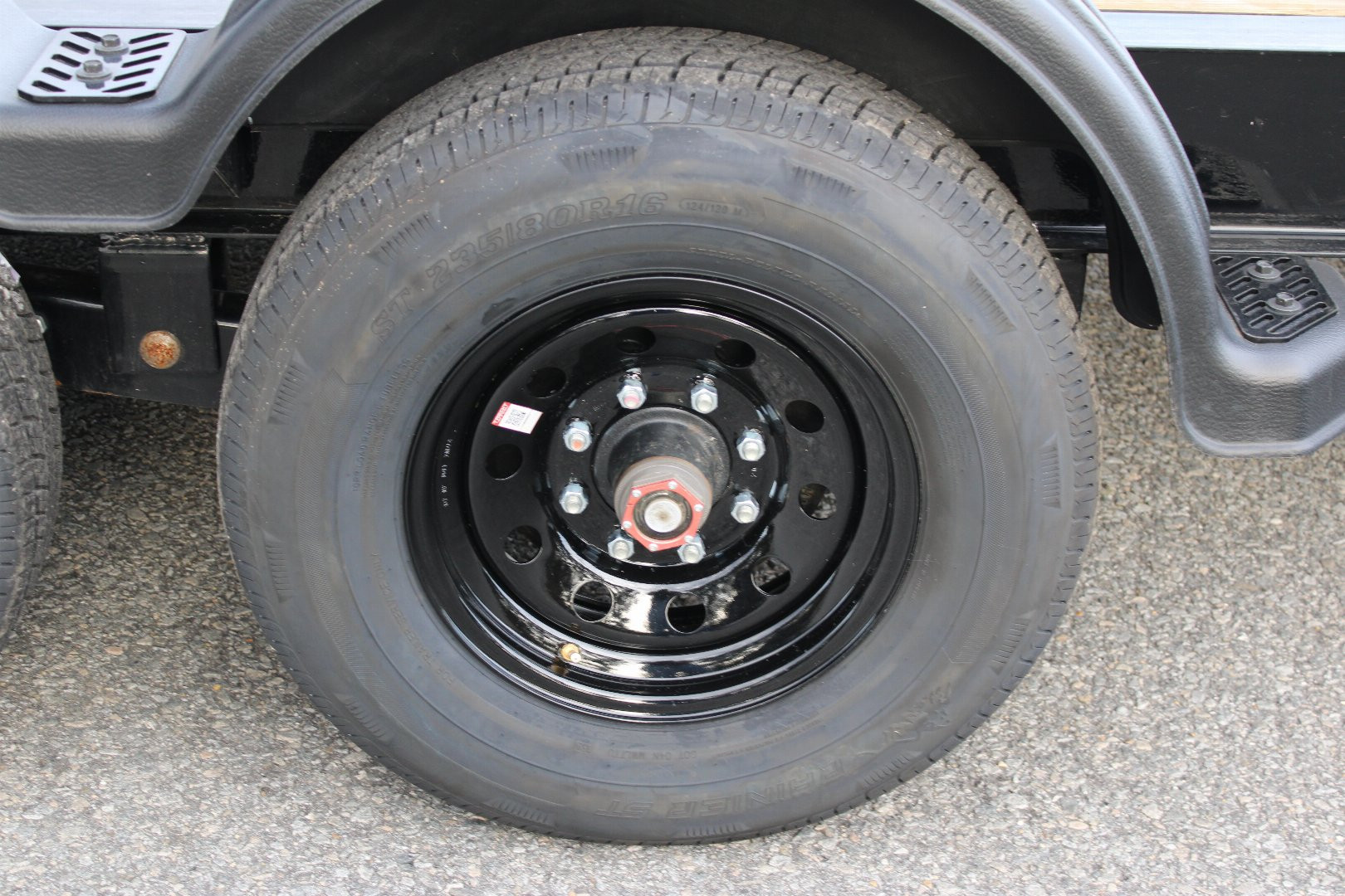 New 2025 PJ TRAILERS EV 20' Equipment Trailer w/ Monster Ramps *plus an additional $300 Rebate*