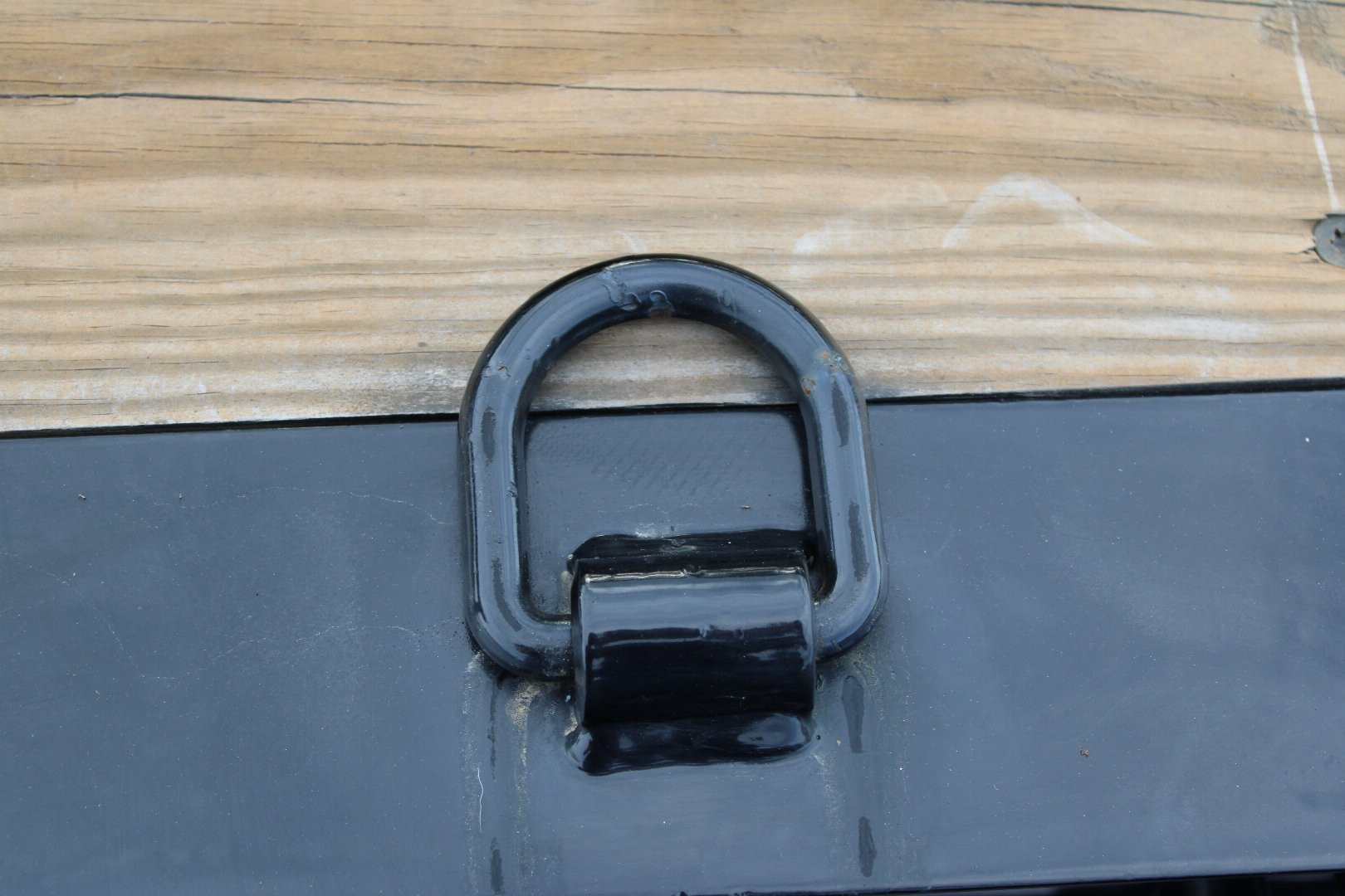 New 2025 PJ TRAILERS EV 20' Equipment Trailer w/ Monster Ramps *plus an additional $300 Rebate*