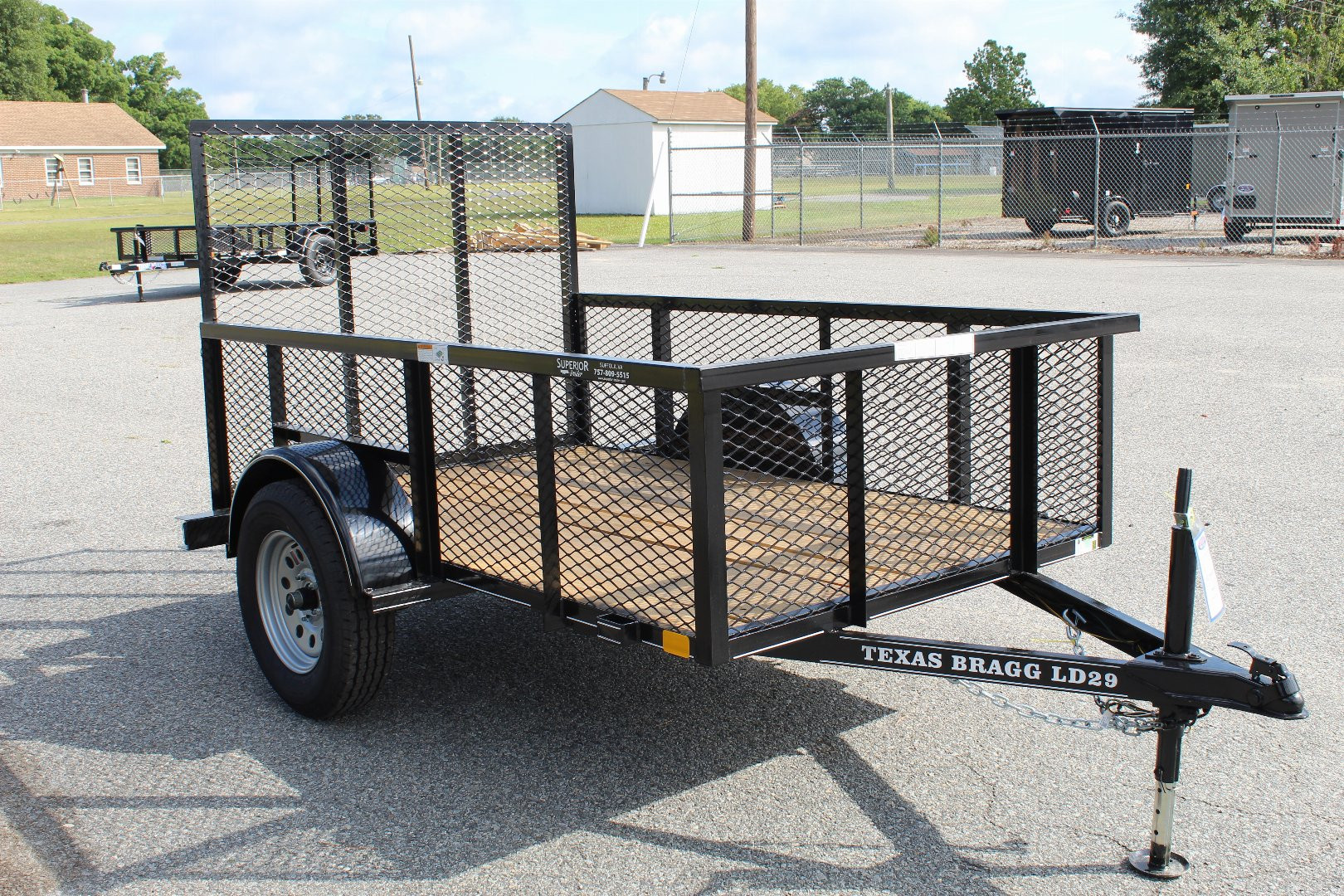 New 2025 TEXAS BRAGG TRAILERS 5x8LD w/ 2' Exp Sides & Gate Utility Trailer