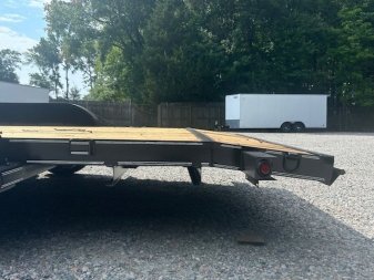 New 2025 TEXAS BRAGG TRAILERS 18+2HCH Car / Racing Trailer