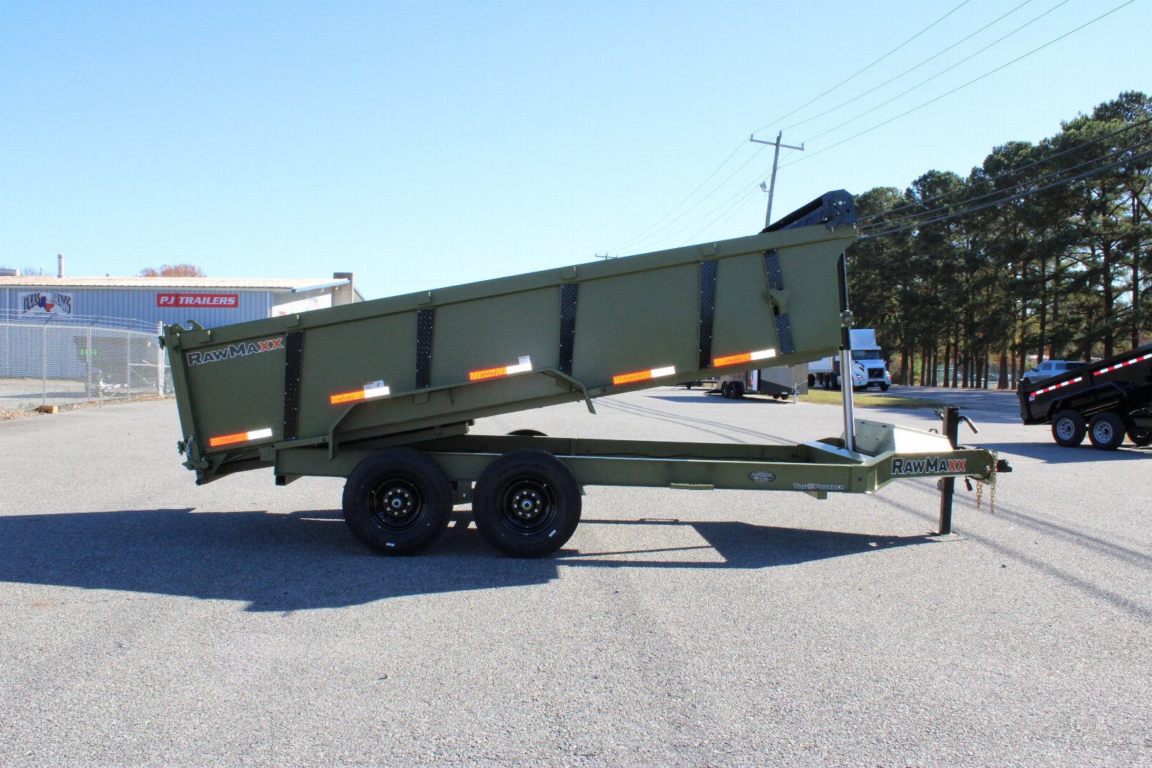 New 2025 RawMaxx 7x16 14K Telescopic Dump Trailer