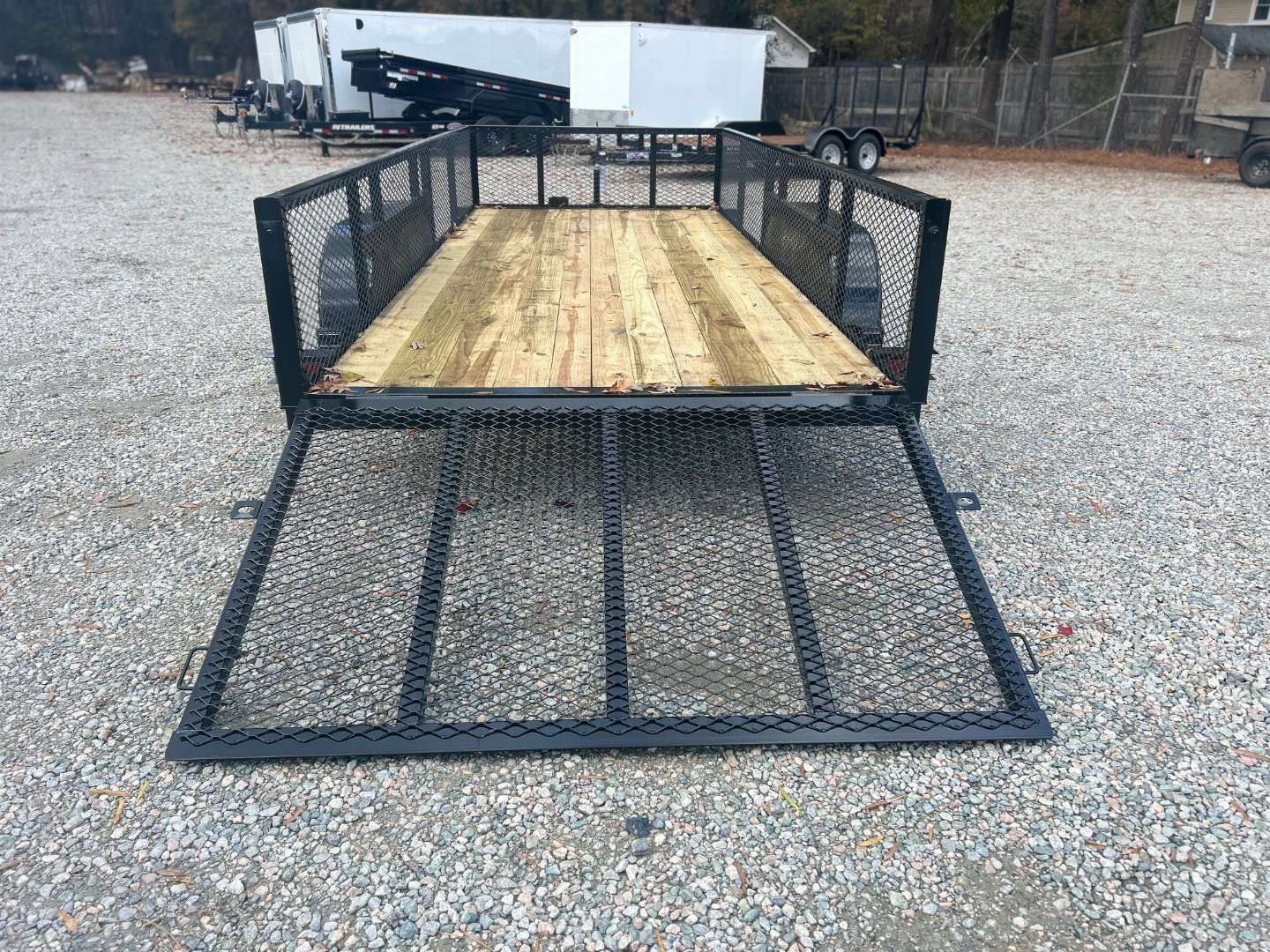 New 2025 Texas Bragg 16LD w/ 2' Sides & Gate