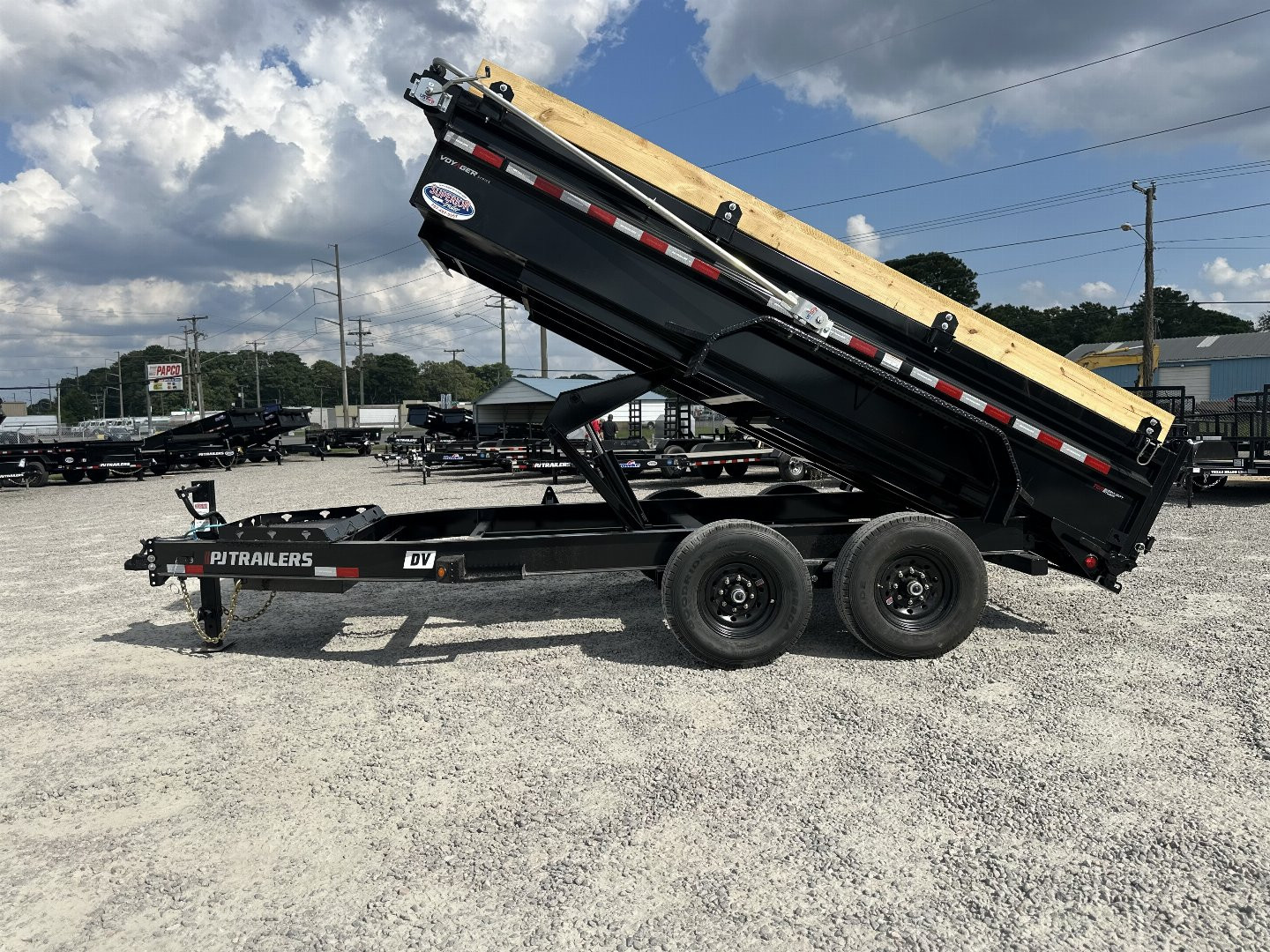 New 2025 PJ Trailers Voyager 7x14 14K Dump Trailer *plus an additional $500 Rebate*