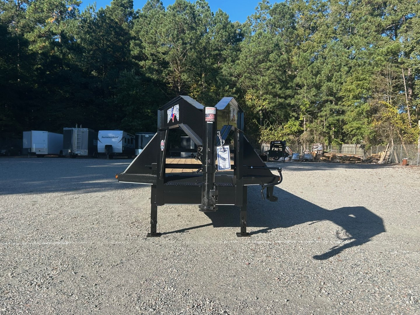 New 2025 TEXAS BRAGG TRAILERS GN 25+5 20K Flatbed Trailer