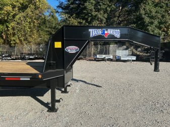 New 2025 TEXAS BRAGG TRAILERS GN 25+5 20K Flatbed Trailer
