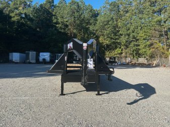 New 2025 TEXAS BRAGG TRAILERS GN 25+5 20K Flatbed Trailer