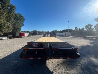 New 2025 TEXAS BRAGG TRAILERS GN 25+5 20K Flatbed Trailer