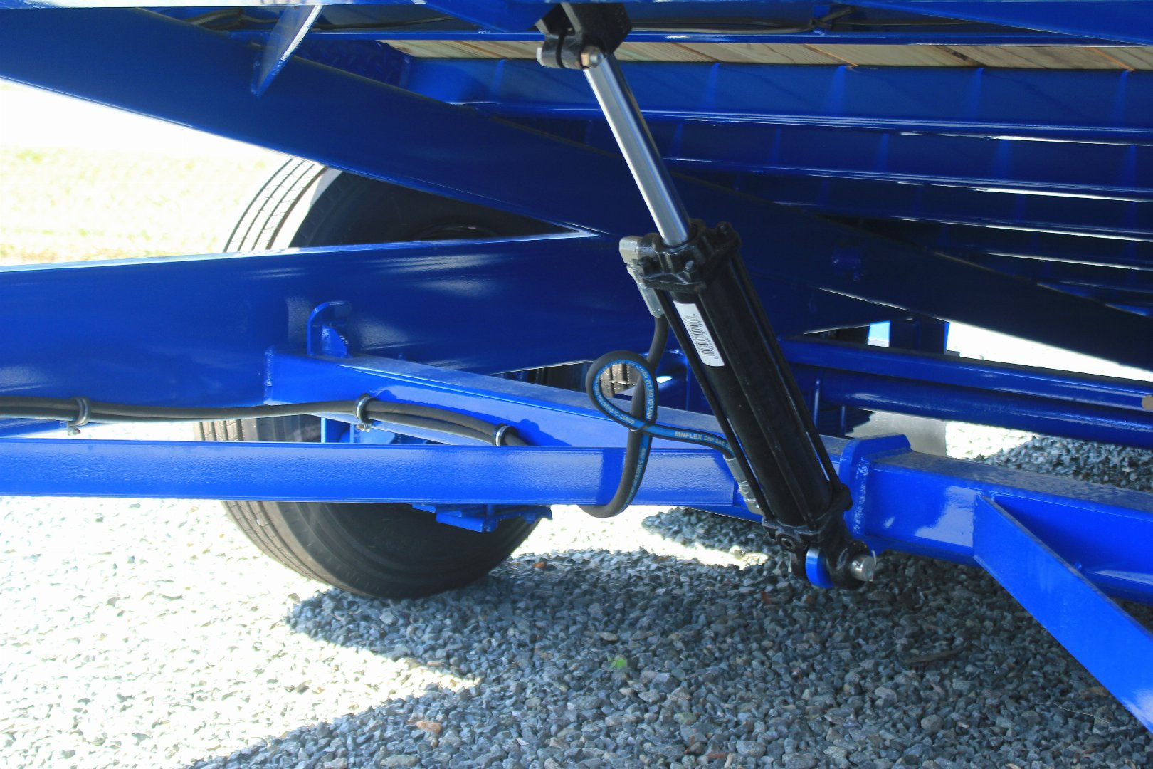 New 2025 MIDSOTA TBWB-22 Equipment Trailer
