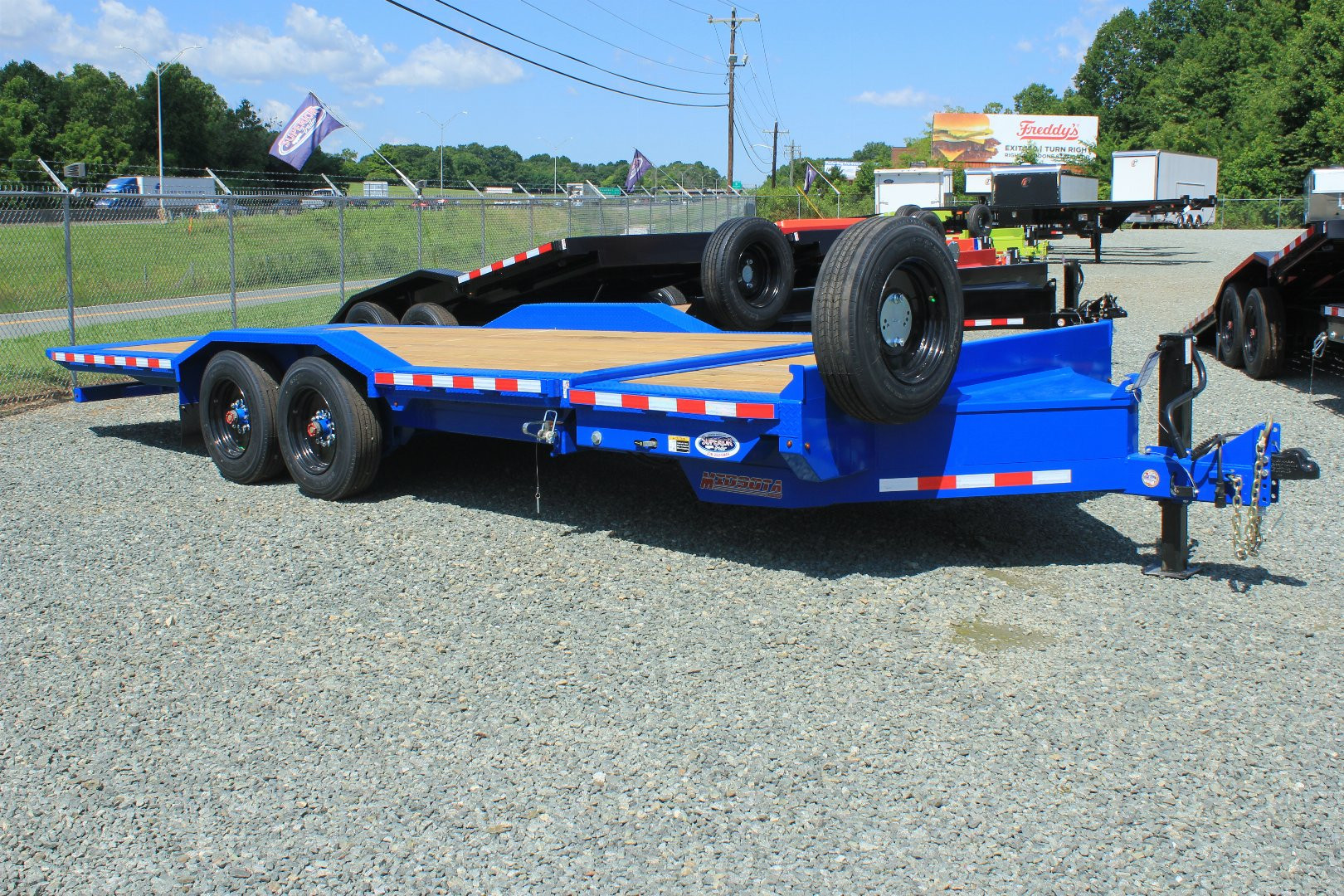 New 2025 MIDSOTA TBWB-22 Equipment Trailer