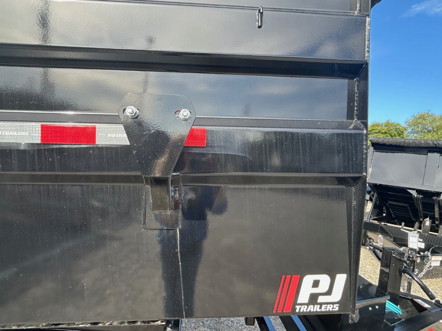 New 2025 PJ TRAILERS 7X14 DT 14K Low Pro Telescopic Dump Trailer