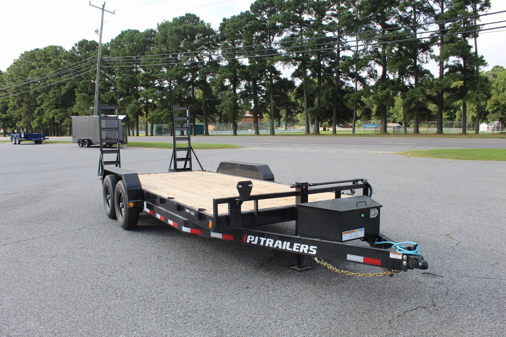New 2025 PJ TRAILERS PJ 18' CC 14K Equipment Trailer
