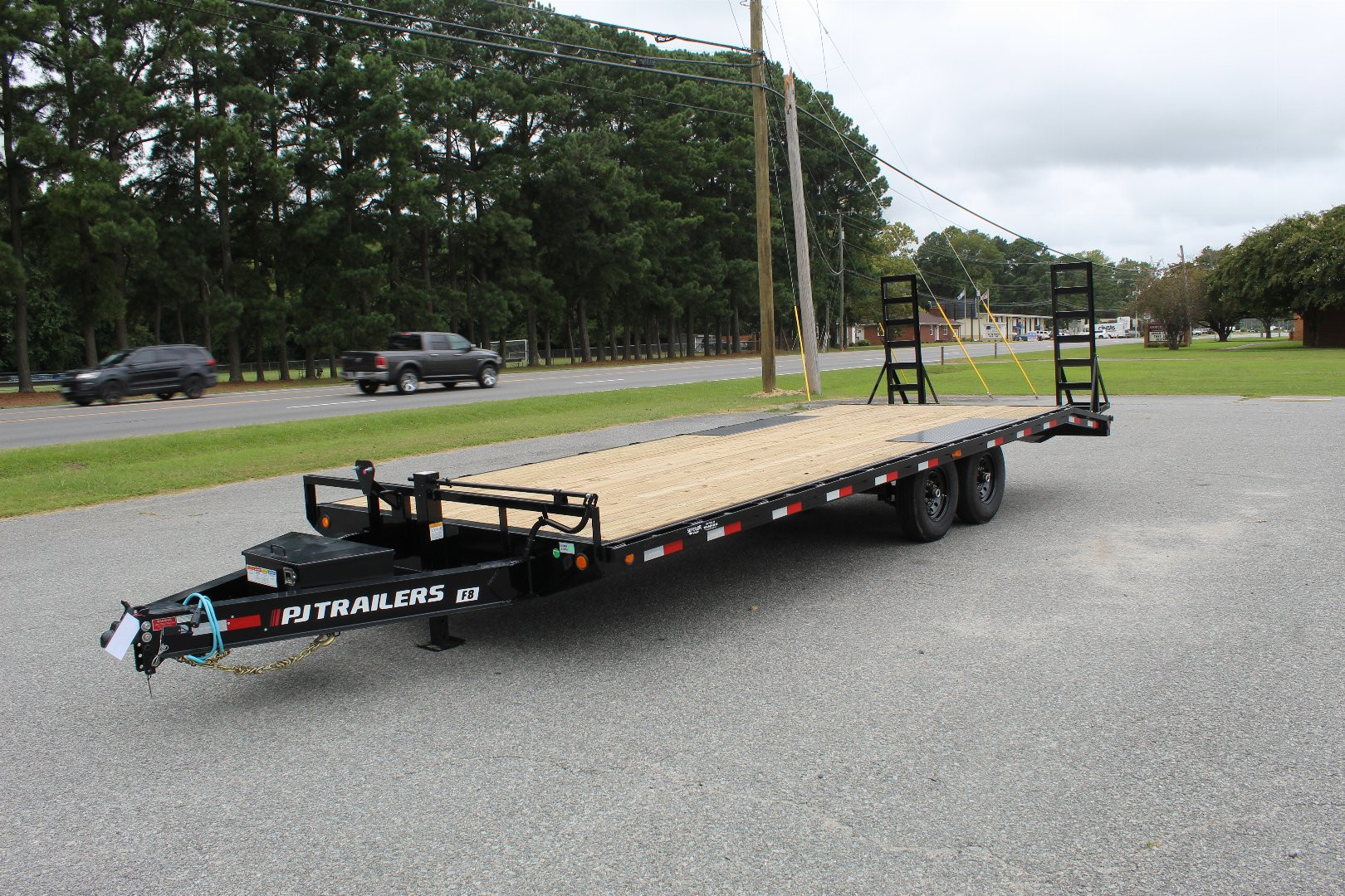 New 2025 PJ TRAILERS 24ft F8 14K w/ Fold Up Ramps Deckover Trailer