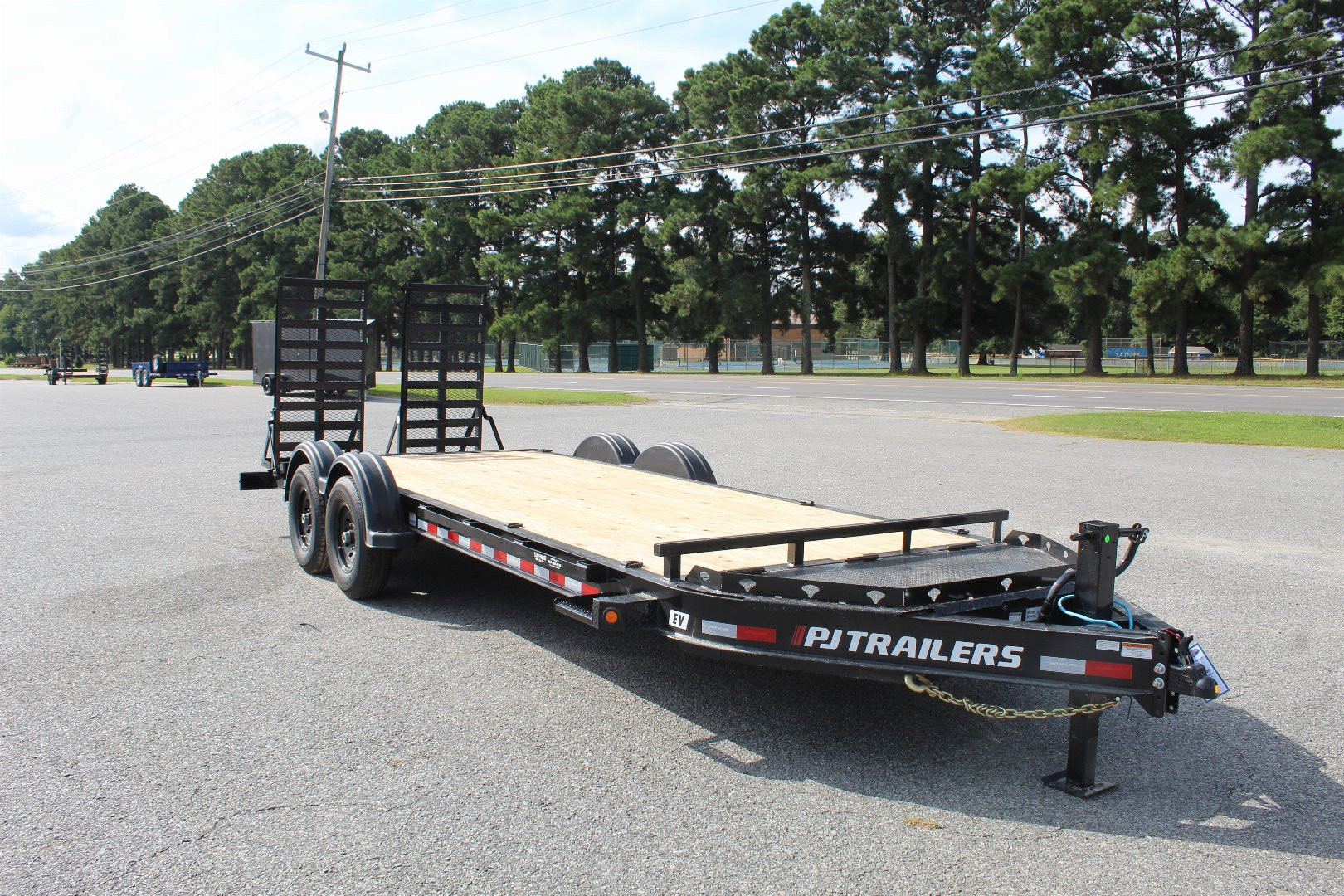 New 2025 PJ Trailers 20' EV 14K Equipment Trailer